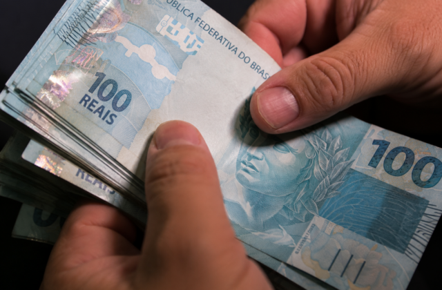 Você paga a conta: Fundo Partidário bancou 96% dos pagamentos a presidentes de siglas